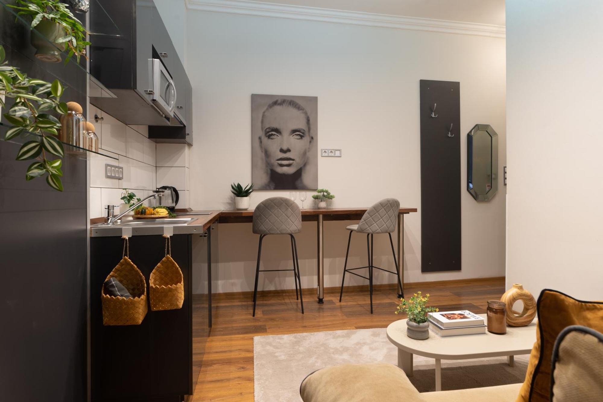 Chic Central 1Br Retreat Near New York Cafe With View Budapeste Exterior foto
